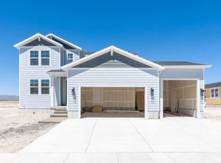 2275 E Granite Ln, Eagle Mountain, UT 84005