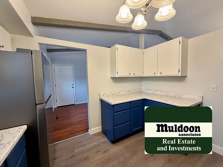 2930 Cortina Dr — Photo 4
