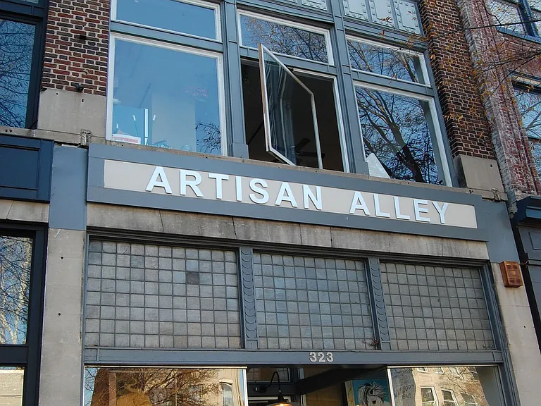 323 W Broad St #7 — Photo 2