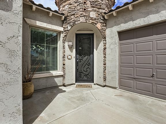 5th image of 616 E La Costa Dr