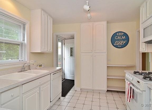 5th image of 7521 Kedvale Ave