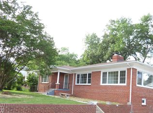 8642 Leslie Ave, Lanham, MD 20706