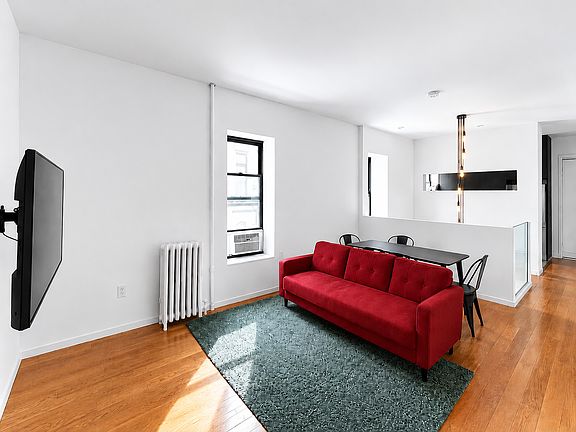 2nd image of 29 Brooklyn Ave APT 1B