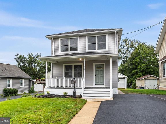 3rd image of 112 Hayden Ave