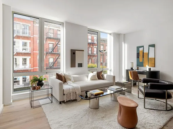 66 Clinton St #2A, New York, NY 10002