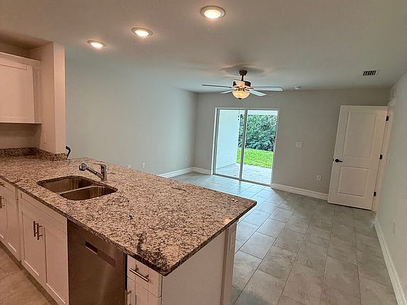 2nd image of 6041 Latimer Ave