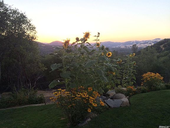 5th image of 5572 Manzanita Ln