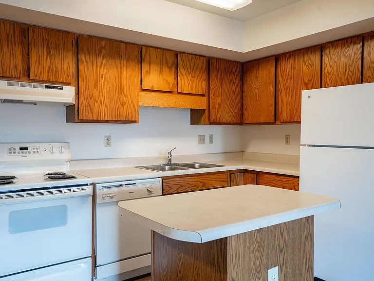West Fargo, ND Clearview Apartments | 21A | Kitchen