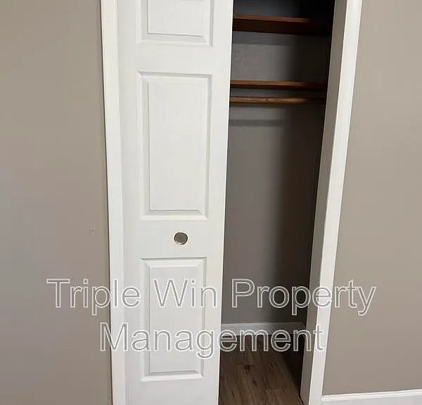 1710 Kay Dr — Photo 18