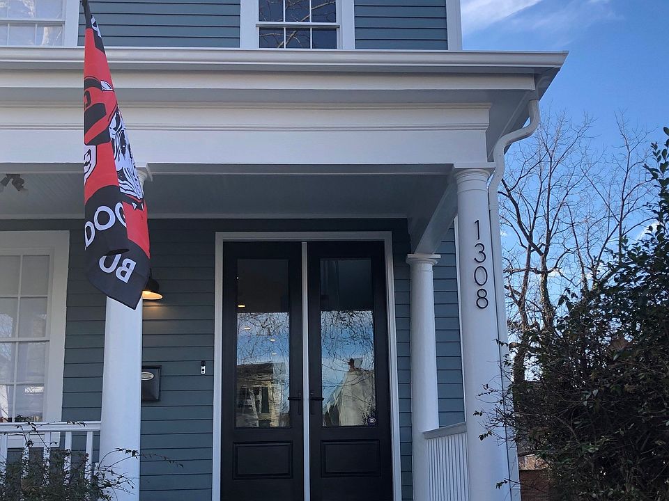 2nd image of 1308 Charles St