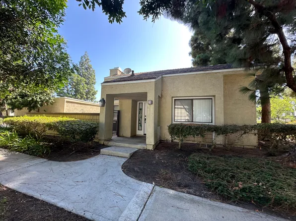 10 Claret #48, Irvine, CA 92614