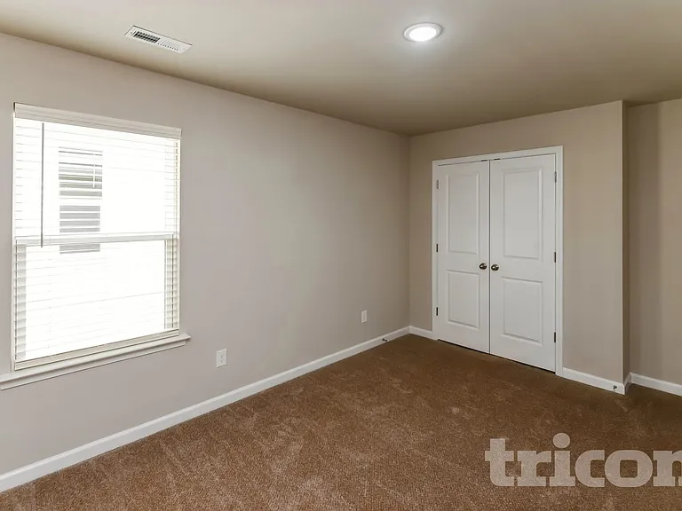 205 Spring Knoll Dr — Photo 12