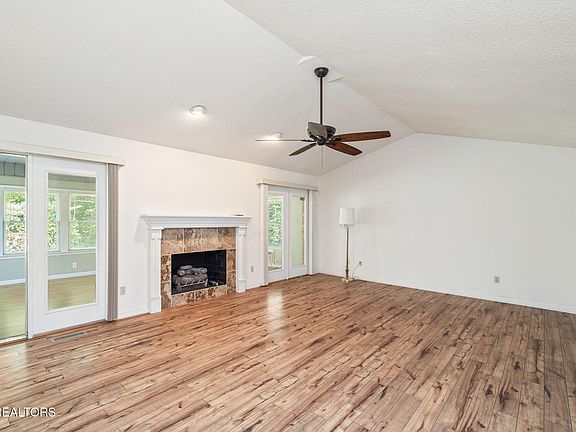 5th image of 3529 Greywolfe Dr