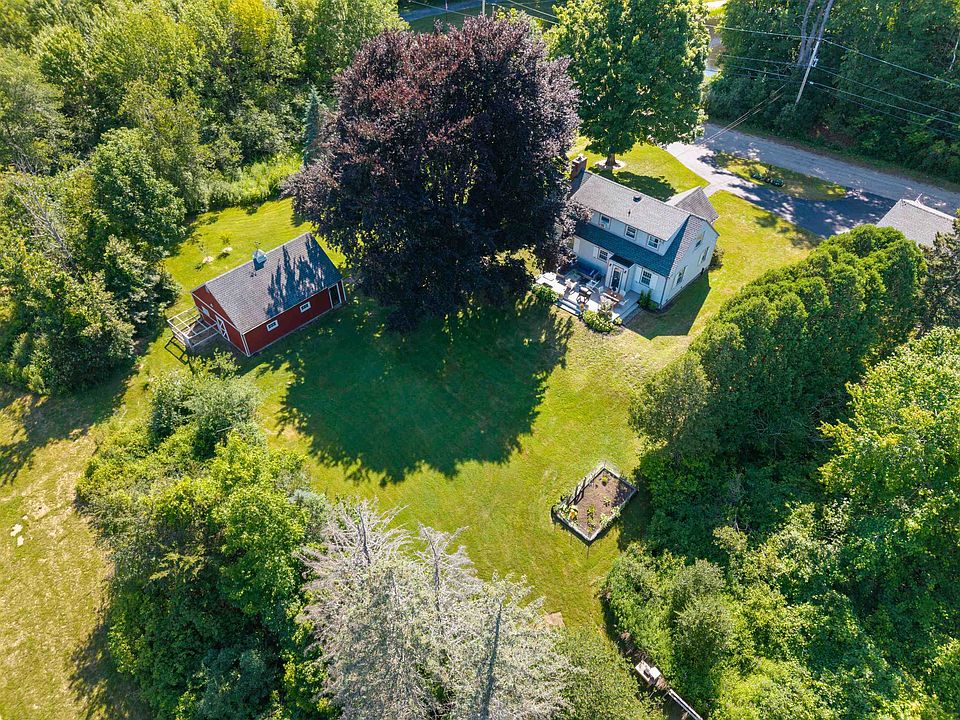 1st image of 10 Old Amesbury Road