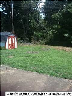 3rd image of 355 S Cedar Dr