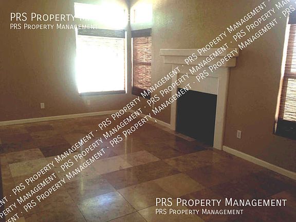 2nd image of 629 S Oak St