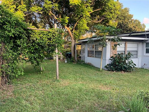 3rd image of 1321 La Gorce Dr