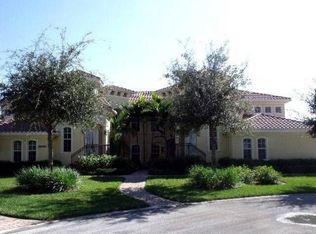 18590 Sandalwood APT 102, Fort Myers, FL 33908
