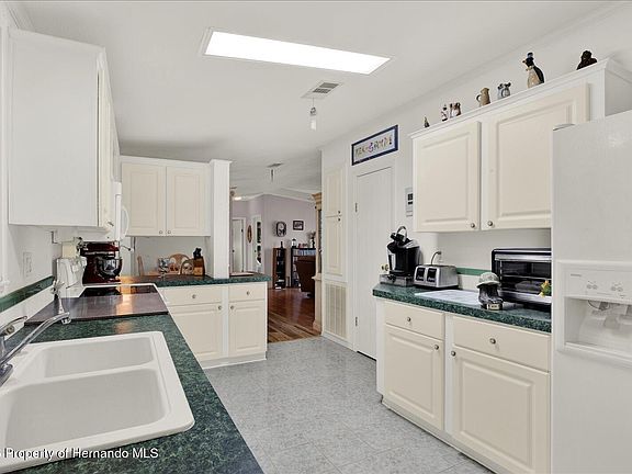 5th image of 8010 Cedar Cove Ave