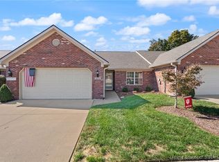 8470 Villa Cir, Sellersburg, IN