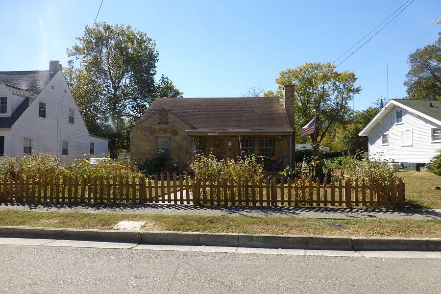 1st image of 3339 Clearview St