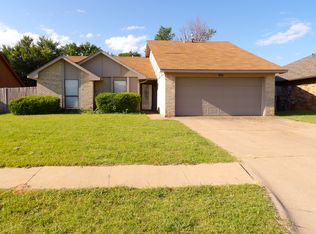 7222 NW Cherry Cir, Lawton, OK 73505