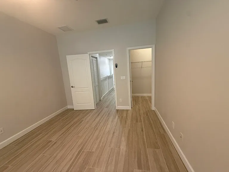 9519 SW Merlin Ct — Photo 16