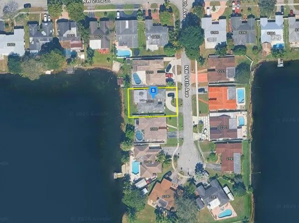 2210 NW 94th Ave, Hollywood, FL 33024