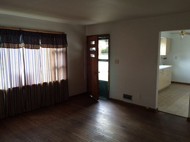 1st image of 1201 Plum St