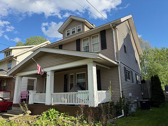 2nd image of 575 Maple St