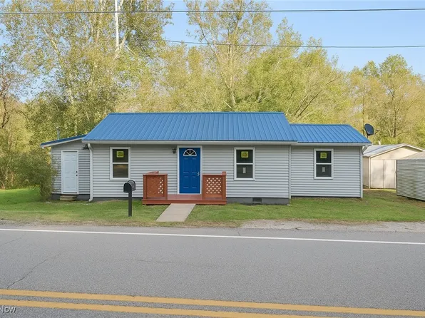 8412 Sissonville Dr, Charleston, WV 25320