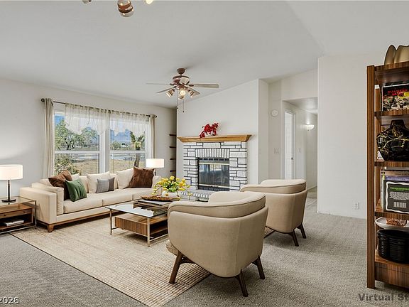 3rd image of 5461 E Navajo Blvd