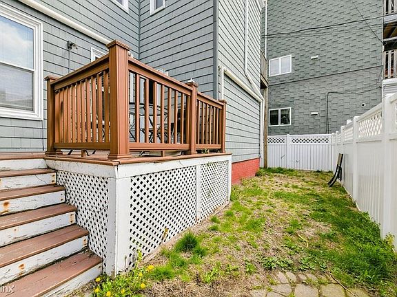 243 Emerson Boston (South Boston) Unit Photo 15
