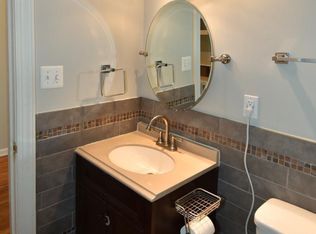 14445 Meridian Dr, Woodbridge, VA 22191