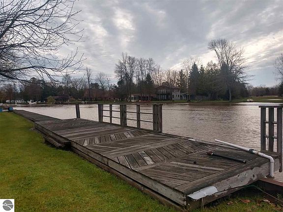 5th image of 925 S Augres River Dr