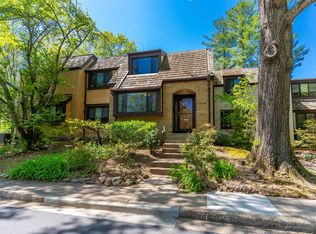 1507 Farsta Ct, Reston, VA 20190