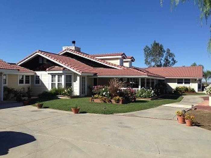 1st image of 37838 Luna Dr