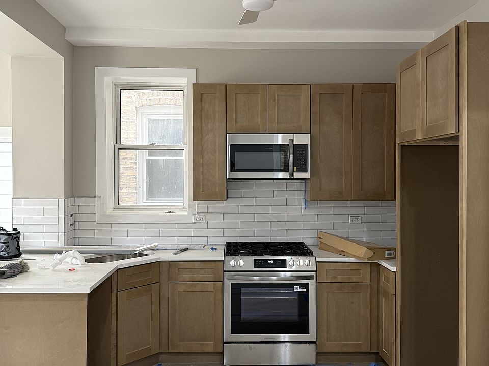 1st image of 1617 W Berwyn Ave #1