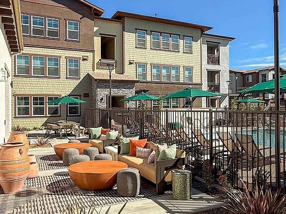 4th image of 30950 Hanover Ln #4-308