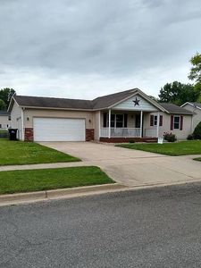 1428 S Montgomery St, Hastings, MI, 49058