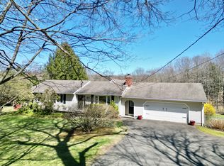 98 Old Town Farm Rd, Woodbury, CT 06798