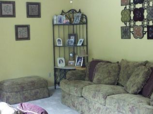 140 Edgewood Dr, Averill Park, NY 12018