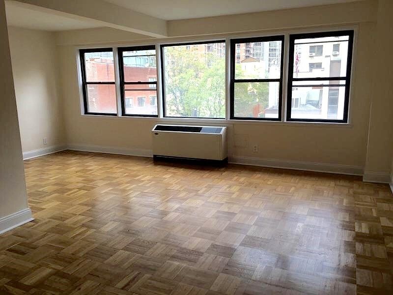 2nd image of 320 E 52nd St APT 8D