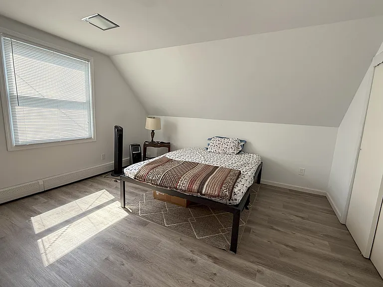 168 Red Maple Dr E — Photo 11