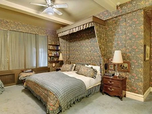 Sold by Corcoran | media 12