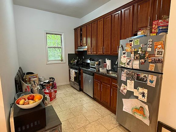 2nd image of 1244 Jefferson Ave #3