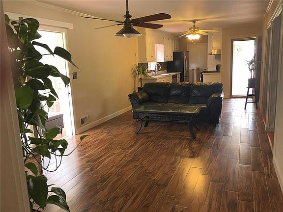 3rd image of 5769 Wenona St