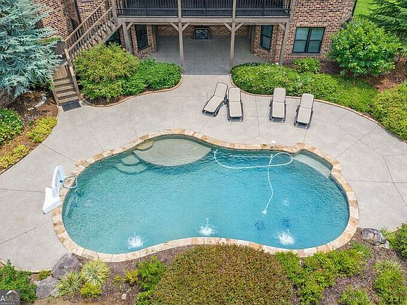 4th image of 2792 Springbluff Ln