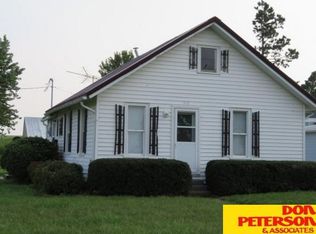 312 E Douglas St, Coleridge, NE 68727