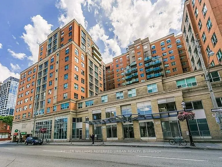 323 Richmond St E #201 — Photo 41